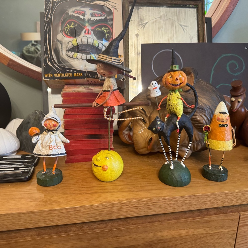 Halloween Tabletop Figurine Set - Orange and Black Holiday Decor